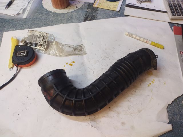 bontott FIAT UNO Légbeömlő Cső