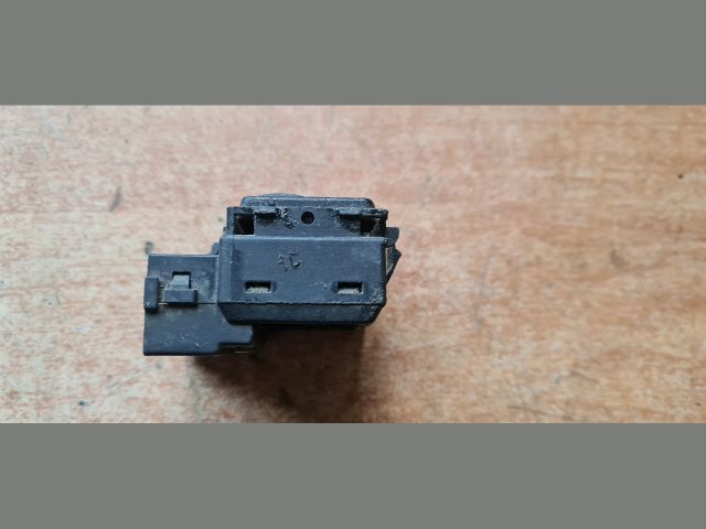 bontott FIAT UNO Bal első Ablakemelő Kapcsoló