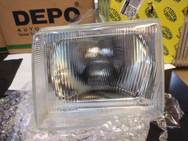 bontott FIAT UNO Bal Fényszóró