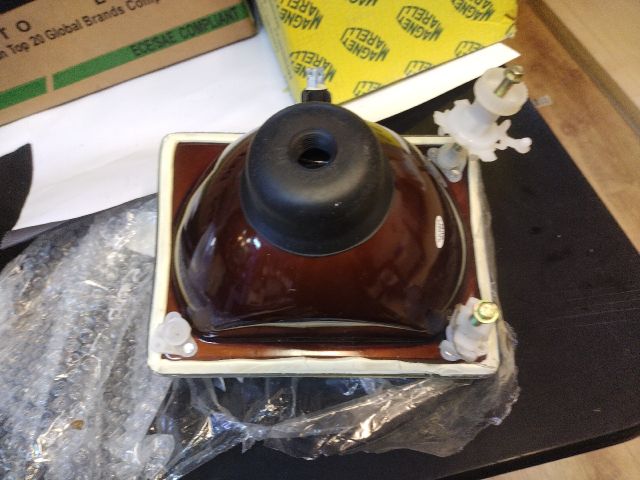 bontott FIAT UNO Bal Fényszóró