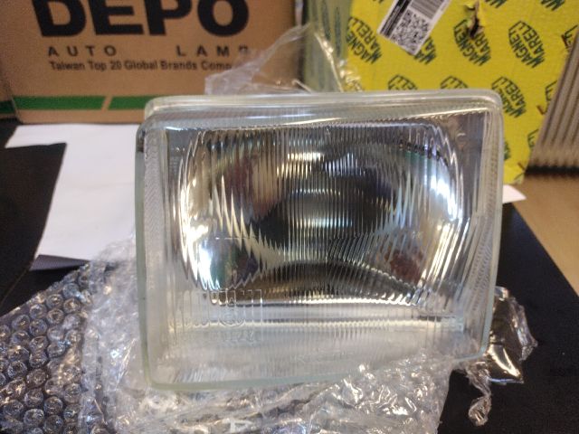 bontott FIAT UNO Bal Fényszóró