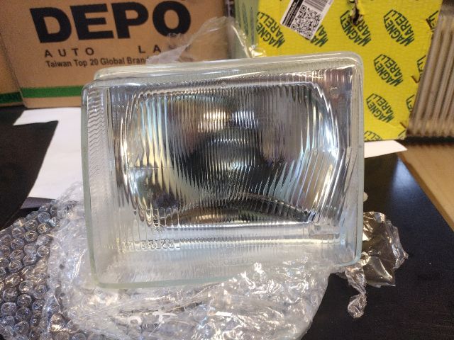 bontott FIAT UNO Bal Fényszóró