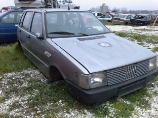 bontott FIAT UNO Bal hátsó Külső Kilincs