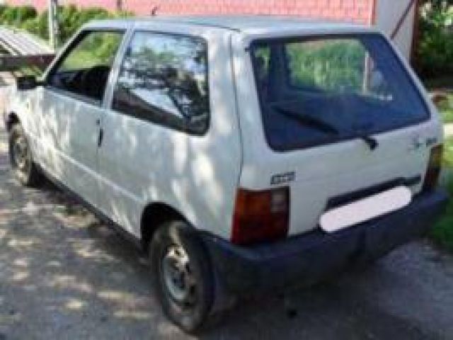 bontott FIAT UNO Bal Hátsó Lámpa