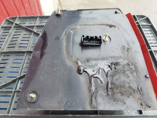 bontott FIAT UNO Bal Hátsó Lámpa