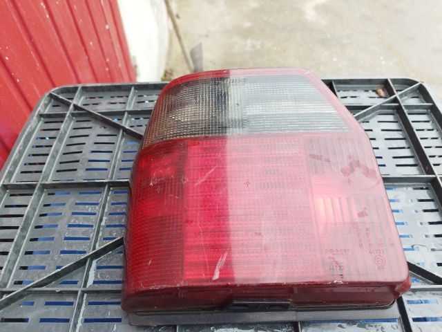 bontott FIAT UNO Bal Hátsó Lámpa