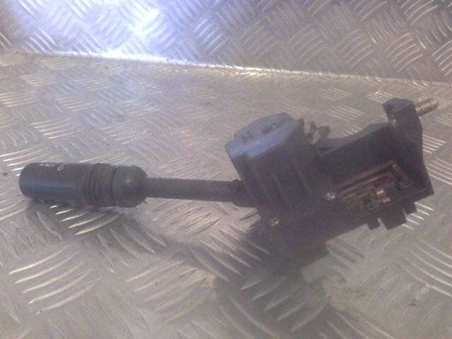 bontott FIAT UNO Bal Kormánykapcsoló Irányjelző