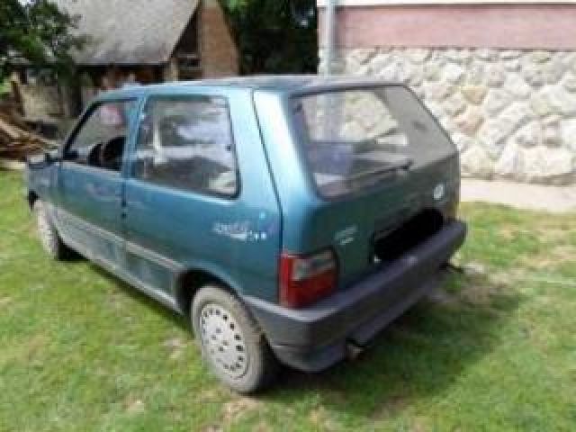 bontott FIAT UNO Csomagtérajtó Díszléc