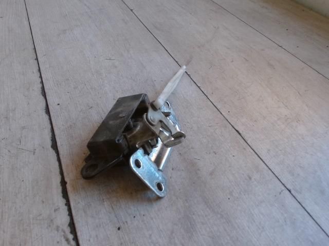 bontott FIAT UNO Csomagtérajtó Zárszerkezet