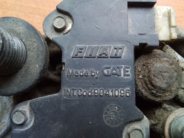 bontott FIAT UNO Első Ablaktörlő Motor