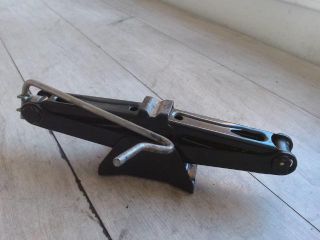 bontott FIAT UNO Emelő