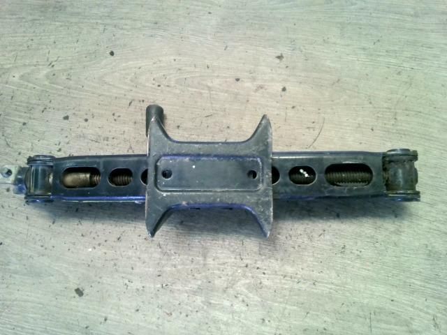 bontott FIAT UNO Emelő