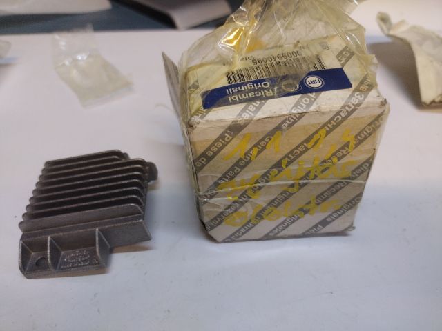 bontott FIAT UNO Gyújtó Elektronika