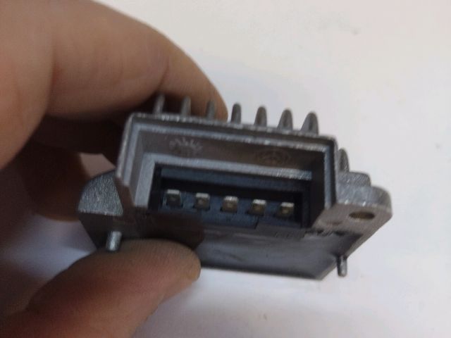 bontott FIAT UNO Gyújtó Elektronika