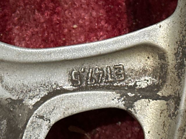 bontott FORD  Alufelni Gumival (1 db)