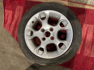 bontott FORD  Alufelni Gumival (1 db)