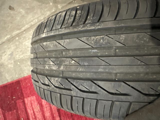 bontott FORD  Alufelni Gumival (1 db)