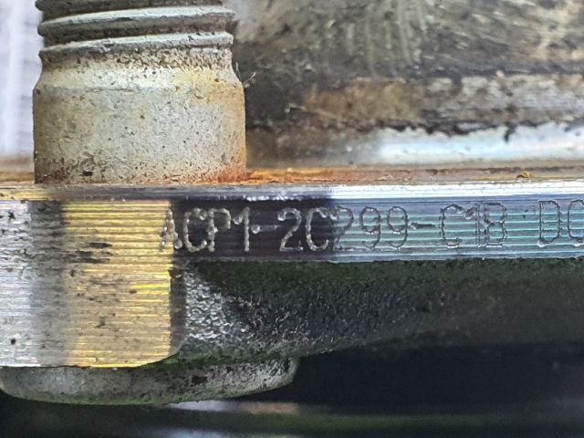 bontott FORD B-MAX Bal hátsó Kerékagy