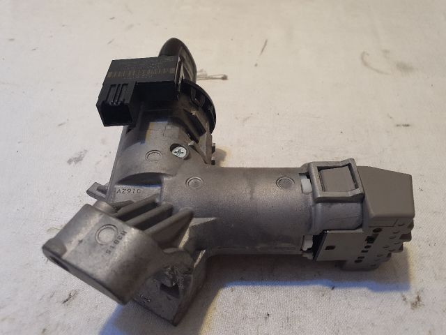 bontott FORD B-MAX Gyújtáskapcsoló Házzal