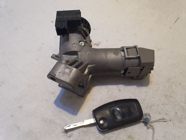 bontott FORD B-MAX Gyújtáskapcsoló Házzal