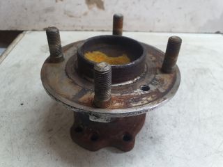 bontott FORD B-MAX Jobb hátsó Kerékagy