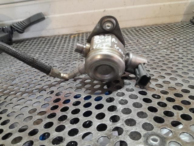 bontott FORD B-MAX Nagynyomású Szivattyú