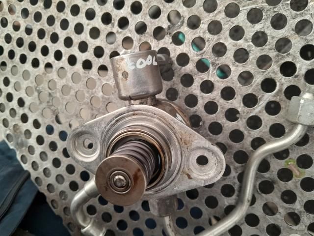 bontott FORD B-MAX Nagynyomású Szivattyú