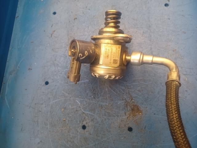 bontott FORD B-MAX Nagynyomású Szivattyú