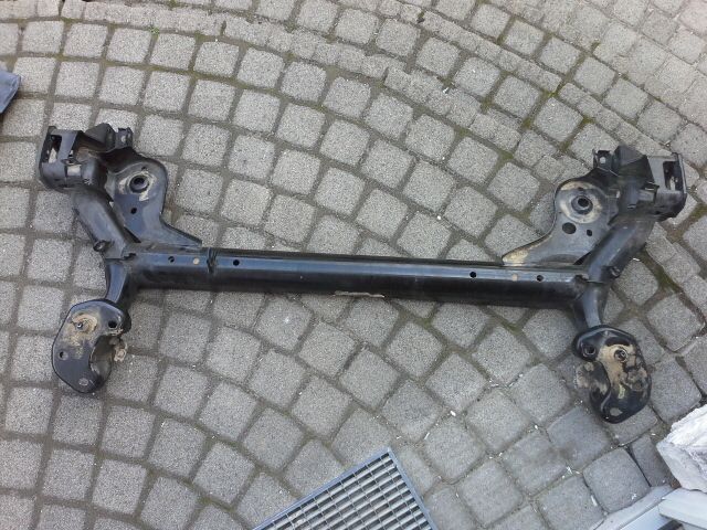 bontott FORD B-MAX Hátsó Híd (Dobfékes)