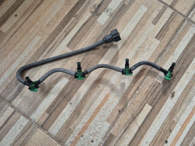 bontott FORD B-MAX Résolajcső