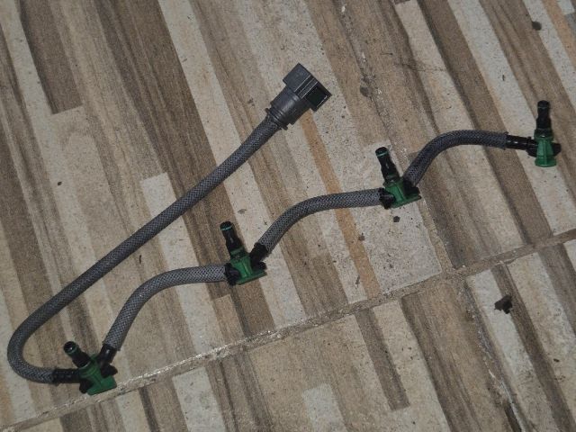 bontott FORD B-MAX Résolajcső