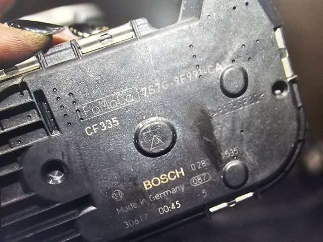 bontott FORD B-MAX Fojtószelep (Elektromos)