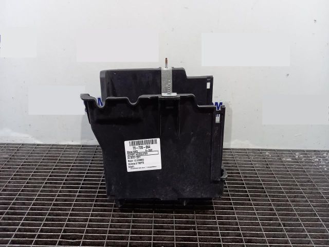 bontott FORD B-MAX Akkumulátor Tartó