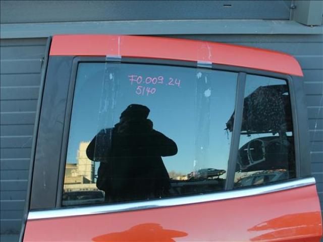 bontott FORD B-MAX Bal hátsó Ablak