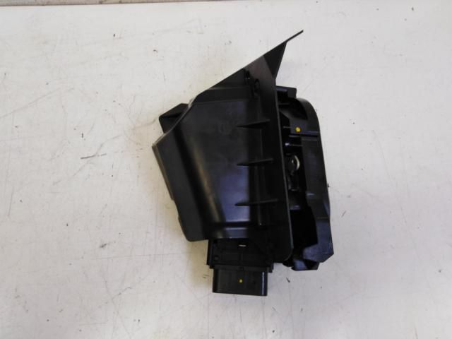 bontott FORD B-MAX Bal hátsó Ajtózár