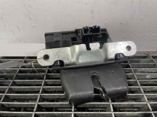 bontott FORD B-MAX Csomagtérajtó Ütköző