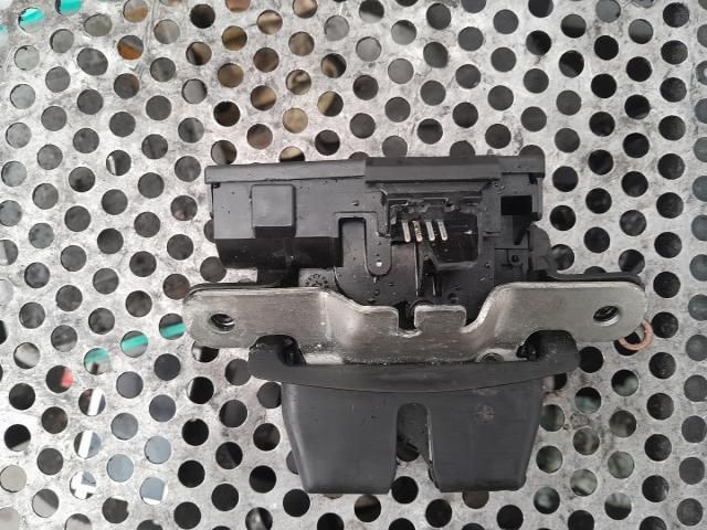 bontott FORD B-MAX Csomagtérajtó Zárszerkezet