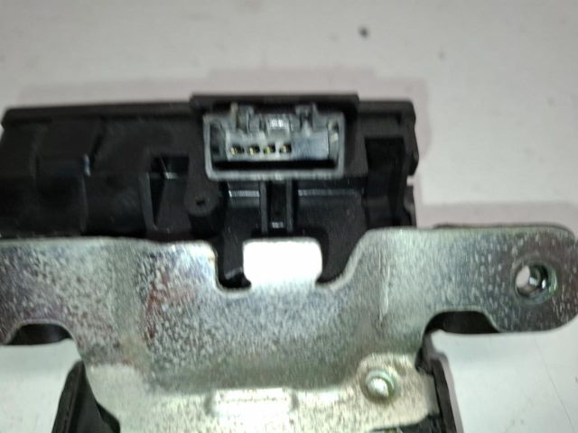 bontott FORD B-MAX Csomagtérajtó Zárszerkezet