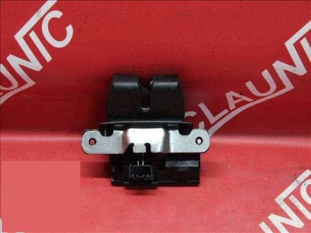 bontott FORD B-MAX Csomagtérajtó Zárszerkezet