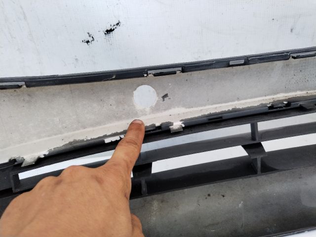 bontott FORD B-MAX Első Lökhárító (Üresen)