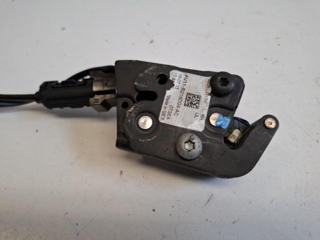 bontott FORD B-MAX Jobb első Ajtózár