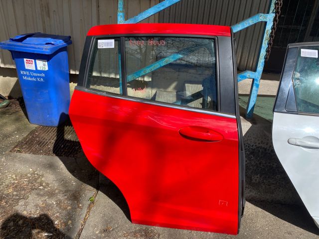 bontott FORD B-MAX Jobb hátsó Ajtó (Részeivel)