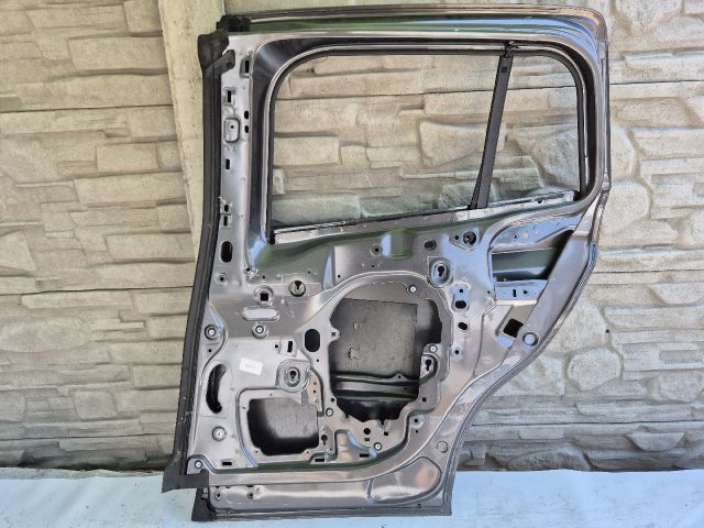 bontott FORD B-MAX Jobb hátsó Ajtó (Üres lemez)