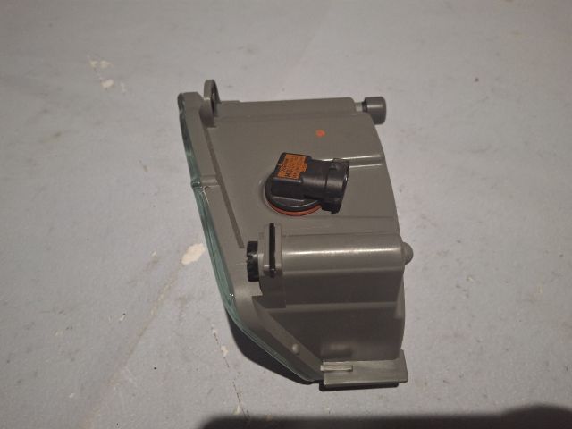 bontott FORD B-MAX Jobb Ködfényszóró