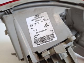 bontott FORD B-MAX Jobb Külső Hátsó Lámpa
