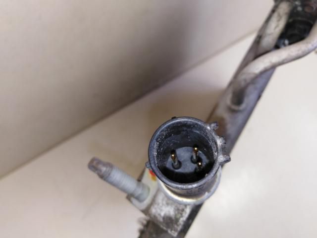 bontott FORD B-MAX Klímahűtő Radiátor