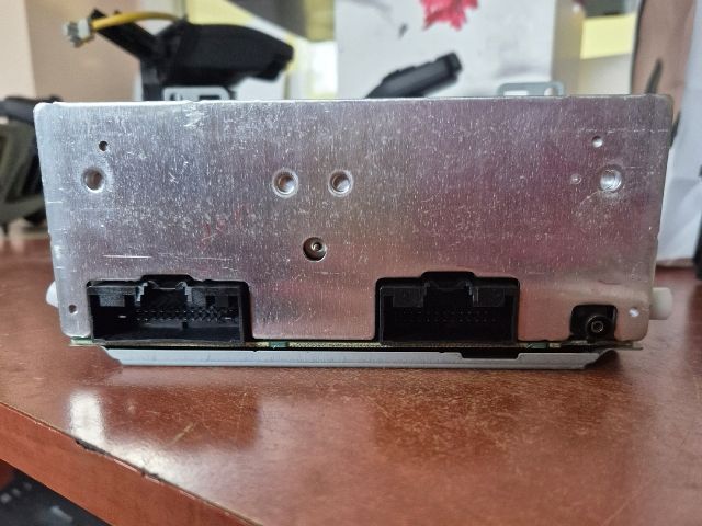 bontott FORD B-MAX Rádió / CD