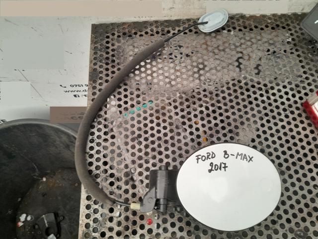bontott FORD B-MAX Tankajtó