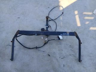 bontott FORD B-MAX Vonóhorog