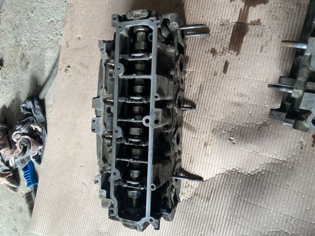 bontott FORD C-MAX II Hengerfej